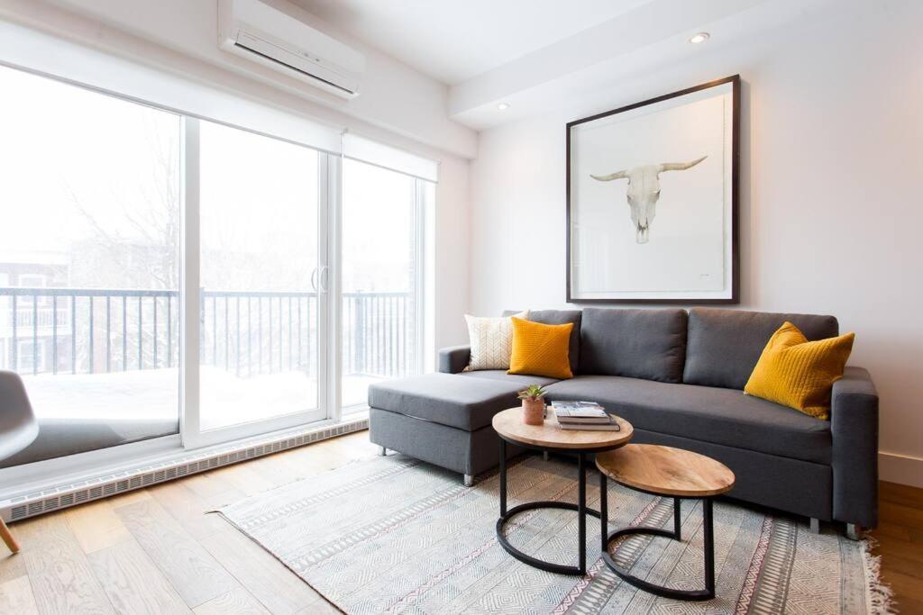 Sleek Condo In The Heart Of Little Italy By Den Stays Μόντρεαλ Εξωτερικό φωτογραφία